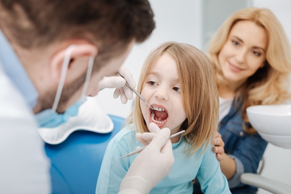 When Should A Child See A Family Dentist?